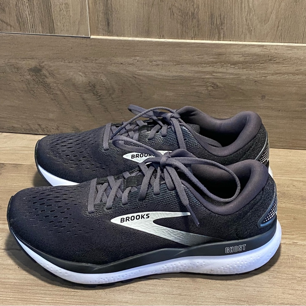 Brooks Ghost 16 Neutral Running Shoe Black/Grey/White 8 Medium - Picture 2 of 11